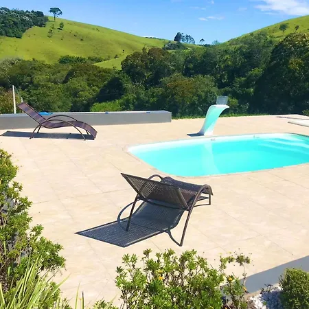Recanto Da Alegria - Casa Em Cunha Com Piscina, Churrasqueira,Lareira,Deck, Banco De Coracao Exterior foto