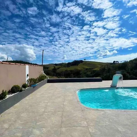 Recanto Da Alegria - Casa Em Cunha Com Piscina, Churrasqueira,Lareira,Deck, Banco De Coracao Exterior foto