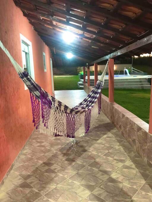Recanto Da Alegria - Casa Em Com Piscina, Churrasqueira,lareira,deck, Banco De Coracao Casa de Férias *
