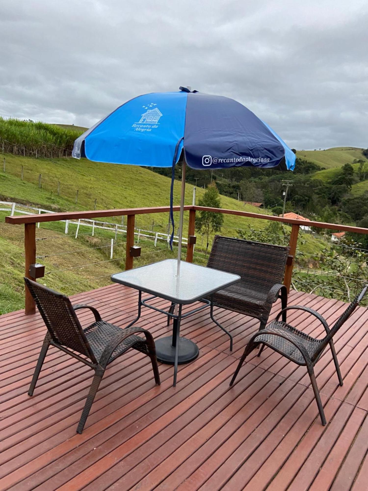 Casa de Férias Recanto Da Alegria - Casa Em Com Piscina, Churrasqueira,lareira,deck, Banco De Coracao Cunha