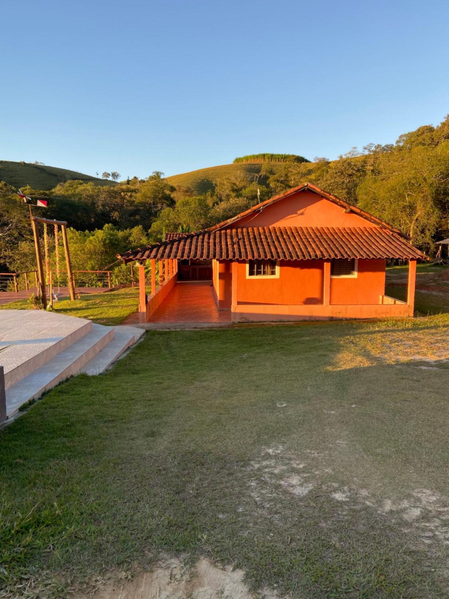Casa de Férias Recanto Da Alegria - Casa Em Com Piscina, Churrasqueira,lareira,deck, Banco De Coracao *