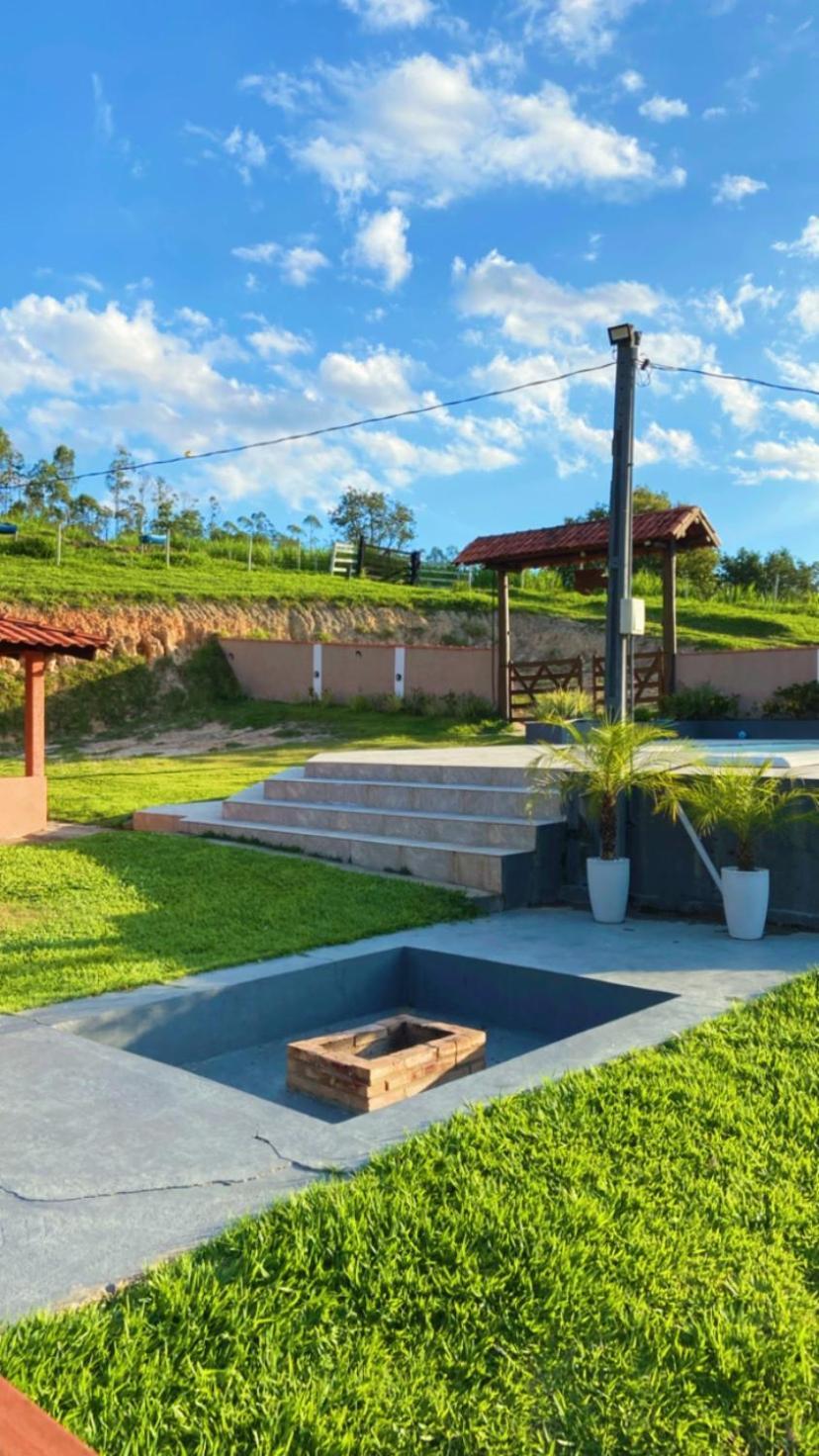 Recanto Da Alegria - Casa Em Com Piscina, Churrasqueira,lareira,deck, Banco De Coracao * Cunha