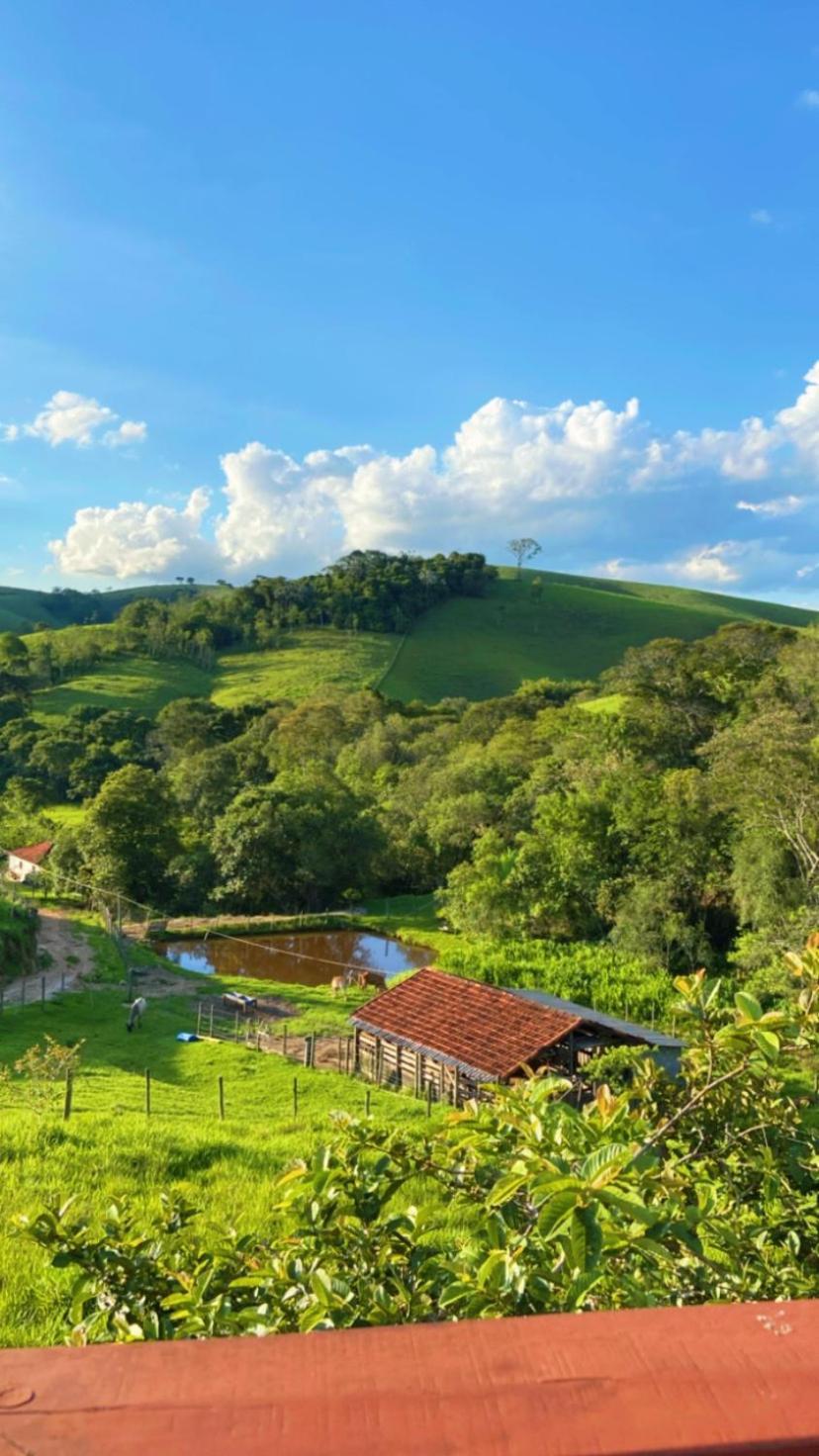 Recanto Da Alegria - Casa Em Com Piscina, Churrasqueira,lareira,deck, Banco De Coracao Cunha