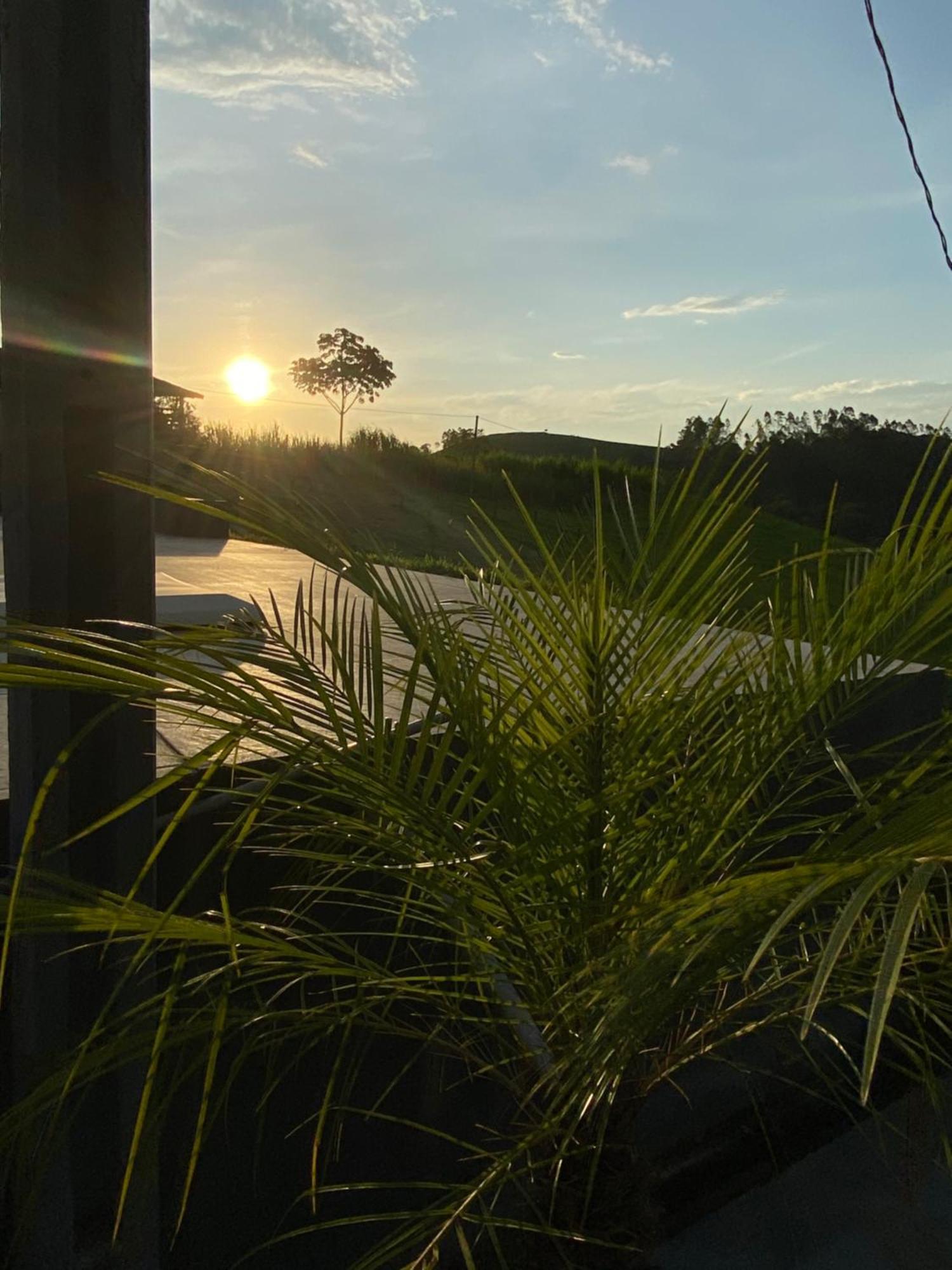 Recanto Da Alegria - Casa Em Com Piscina, Churrasqueira,lareira,deck, Banco De Coracao *